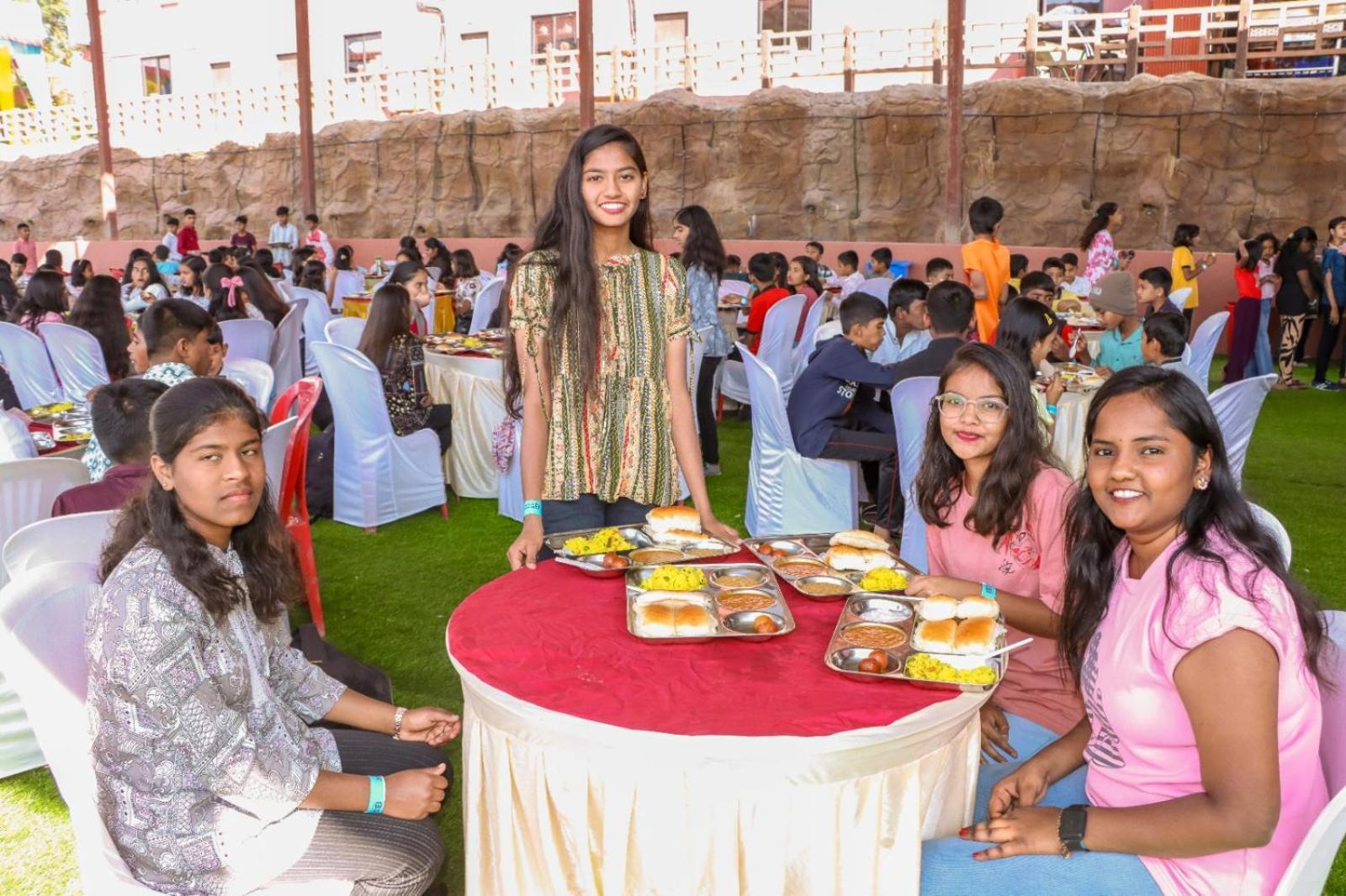 Regenta Bharti Amusement & Adventure Resort Pune, Urulikanchan Uruli Kānchān Buitenkant foto