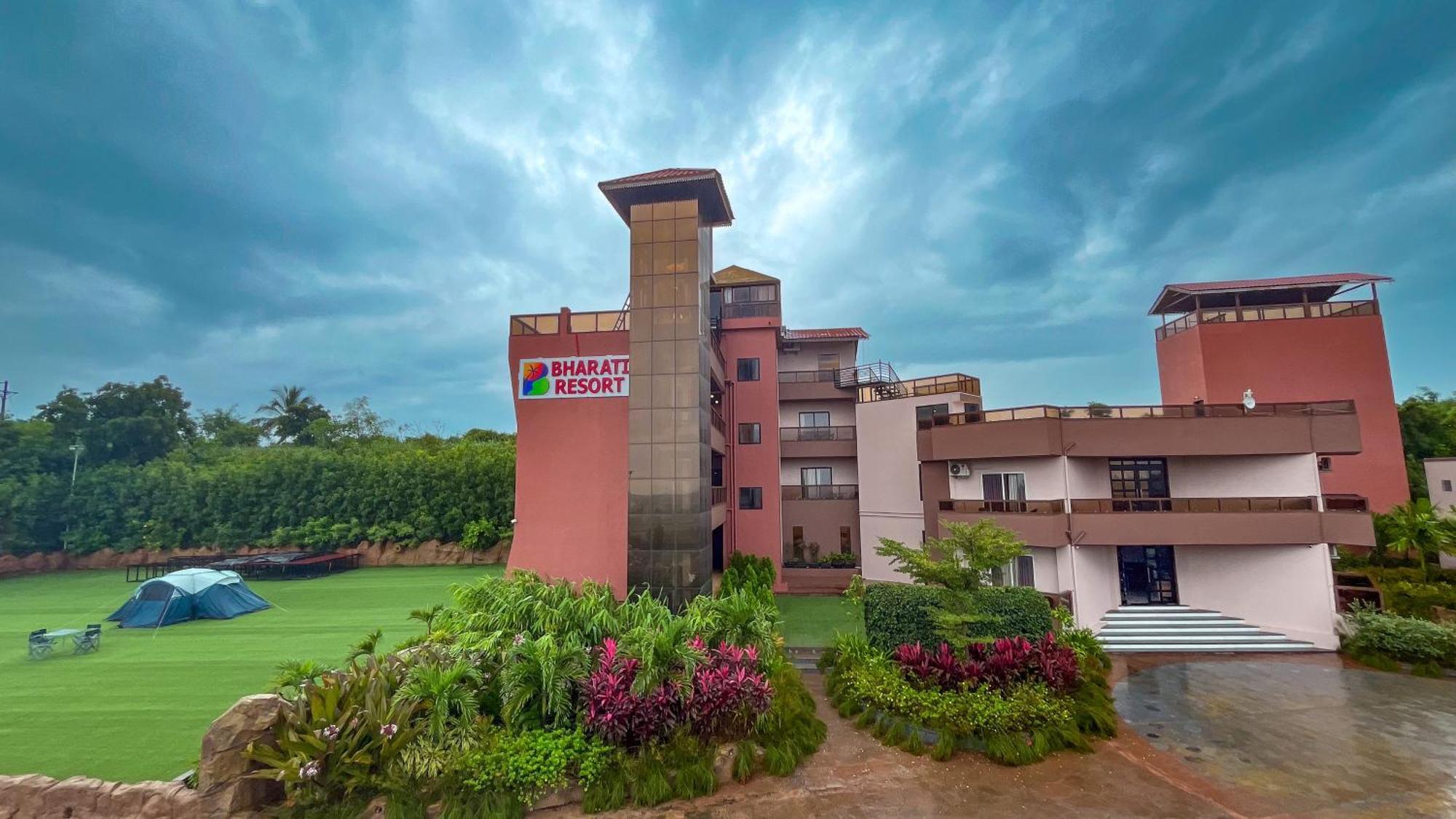 Regenta Bharti Amusement & Adventure Resort Pune, Urulikanchan Uruli Kānchān Buitenkant foto